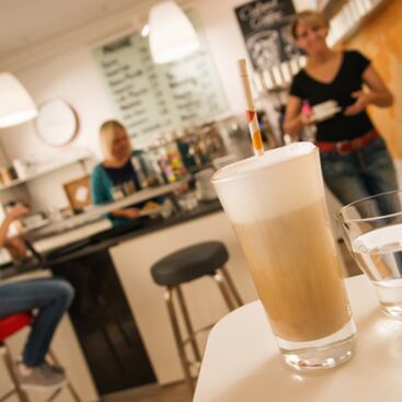 Dinkelsbühl, Kaffeerösterei Maaßen Latte Macchiato