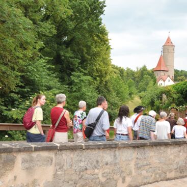 Dinkelsbühl, Themenführung Gruppe am Segringer Tor